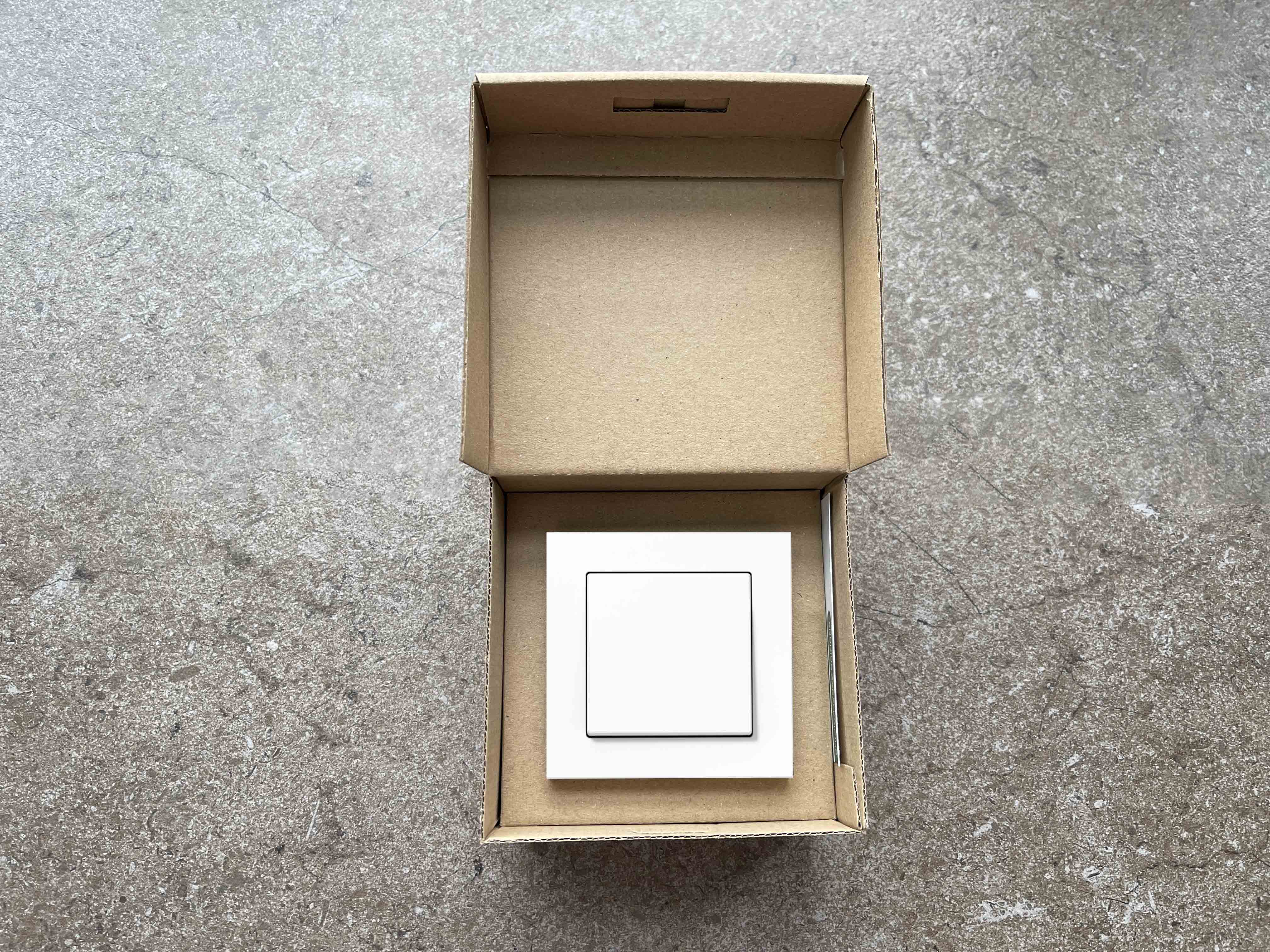 Demo box su WWM gaminiu ir EPSILON Classic rėmeliu